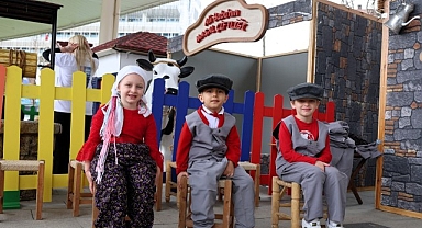 Milli İrade Meydanı çocuklarla dolup taştı