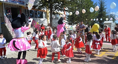 Minik Kalplerin Büyük Coşkusu