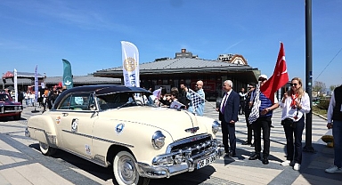 Osmangazi’de 13. Klasik Otomobil Turu Rüzgarı Esti