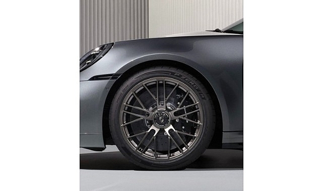 Pirelli P Zero R, Motor Sporları DNA’sını Porsche 911 Turbo S’e Taşıyor