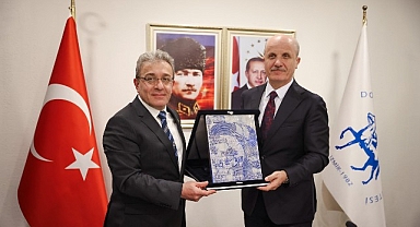 YÖK Başkanı Erol Özvar, DEÜ Ev Sahipliğinde Ege Bölgesi Rektörleri ile Buluştu