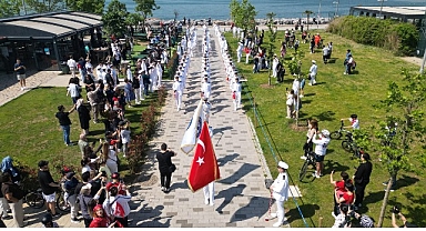 19 Mayıs Ruhu Kadıköy Sokaklarında