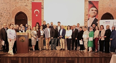 'Ana Baba Okulu' Programını Tamamlayanlar Sertifikalarını Aldı