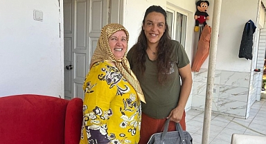 Anne Taksinin ilk misafirlerine ‘Anne çantası’
