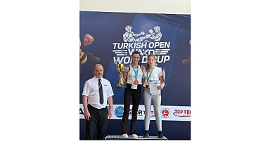 Bağcılar Belediyesi personeli Emine Arslan, Kick Boks Dünya Kupası Şampiyonu oldu