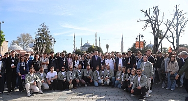 Başkan Altay: “Genç Seyyah Projemizle Bu Yıl 25 Bin 920 Öğrencimizi İstanbul’un Tarihi Atmosferiyle Buluşturduk”