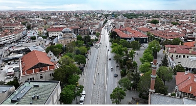 Başkan Altay Mevlana Caddesi’nde Yürütülen Çevre Düzenleme ve Meydan Yenileme Çalışmalarını İnceledi
