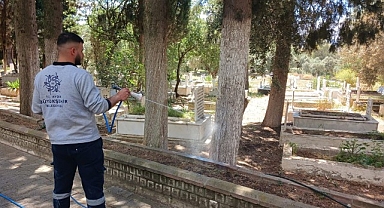 Başkan Çerçioğlu’ndan Mezarlıklarda Kurban Bayramı Öncesi Temizlik Çalışması