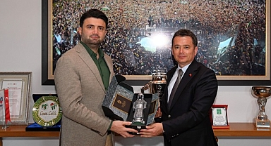 Başkan Erkan Aydın’dan Bursaspor’a Tebrik Ziyareti