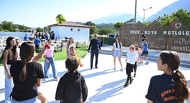 Başkan Topaloğlu’ndan sporculara mangal partisi 