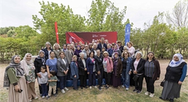 Başkan Tugay şehit anneleriyle bir araya geldi