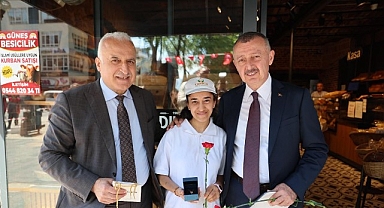 Büyükakın, ilk iş gününde de yanlarındaydı: “İyi ki varsınız”