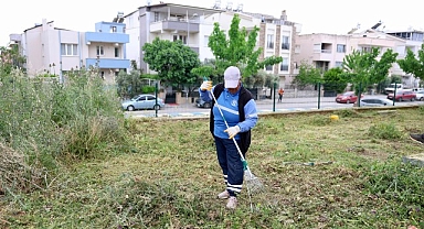 Didim Belediyesi’nden Okullarda Ot Biçme ve Çevre Düzenleme Çalışması