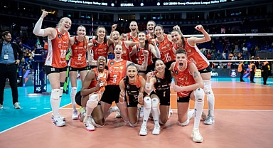 Eczacıbaşı Dynavit Şampiyonlar Ligi'nde Finalde!