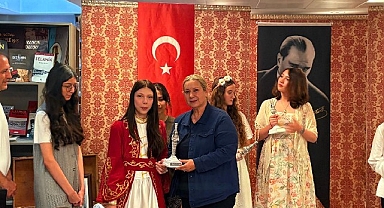 Efes Selçuklu öğrenciler Mübadeleyi müzik ve tiyatro ile anlattı