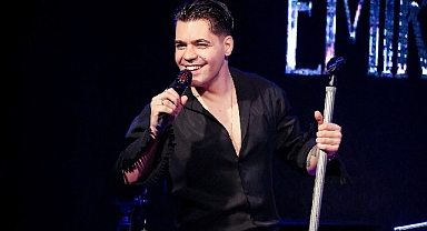 Emir Can İğrek'ten Konserde Sürpriz