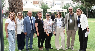 Gençliğin Görünmeyen Yarasına İzmir’den Güçlü Dokunuş: “Görünmeyeni Görmek”