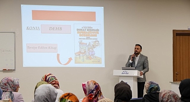 Hatice Hatun Mahalle Külliyesi Çocuk Mektebi’nde Aileler Eğitim Seminerleri ile Bilgilendiriliyor