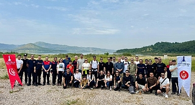 İtfaiyecilerden doğada farkındalık yürüyüşü