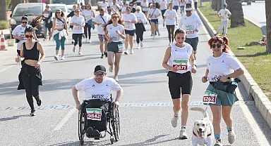 Karşıyaka tek yürek oldu, Zübeyde Anne’ye koştu!