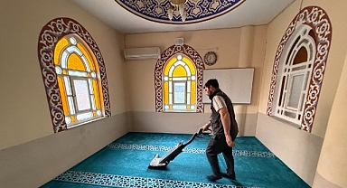 Kartepe’nin Camileri Bayram Sabahına Işıl Işıl Giriyor