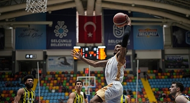 Konya Büyükşehir Play-Off Çeyrek Finalinde Avantajı Kaptı
