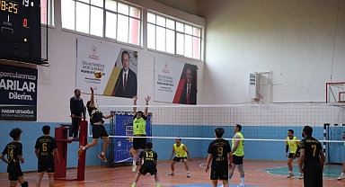 Konya Büyükşehirin Voleybol Turnuvasında 25 İlçede 2.460 Sporcu Heyecana Ortak Oluyor