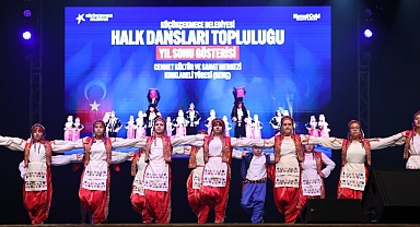 Küçükçekmece Belediyesi Halk Dansları Topluluğu’nun Yılsonu Gösterisi İzleyenleri Büyüledi