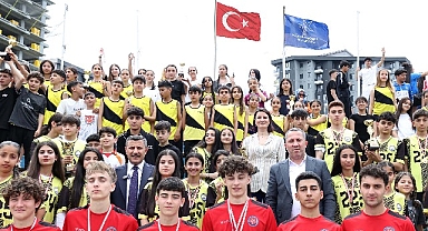 Küçükçekmece'de 19 Mayıs Gençlik Koşusu düzenlendi