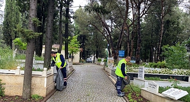 Maltepe Belediyesi’nden mezarlıklarda bayram temizliği