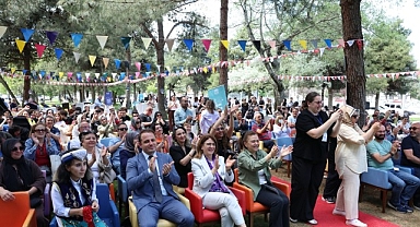 Nilüfer’de engeller sevgi ile aşılıyor