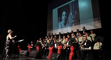 Nilüfer’den “Safiye Ayla”ya saygı