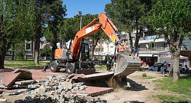 Şehit Ferit Yaşarlar Parkı baştan sona yenileniyor