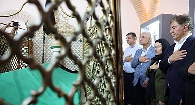 Abdal Musa Sultan’a Sevgi Seli 