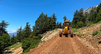 Akseki’de yayla yollarında bakım ve onarım çalışması