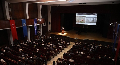 Ankara Üniversitesi 80 Yaşında