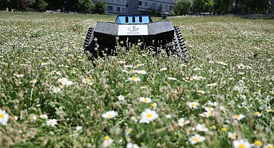 Bağbot ile çim biçmek artık çok kolay