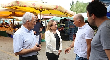 Başkan Akın Pazar Esnafı ve Vatandaşlarla Buluştu