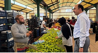 Başkan Altay Karkent Pazarı’nda Konyalılarla Buluştu