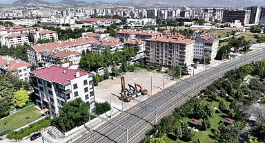 Başkan Altay: “KONYARAY Projesi Kapsamında Demiryolu Caddesi’nde Kesintisiz Bir Ulaşım Koridoru Oluşturuyoruz”