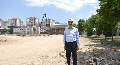 Başkan Altay: “Yurtlar Bölgesi'nde Tramvay Hattımızı Yukarı Alacağımız Köprü Çalışmamız Kesintisiz Bir Şekilde Devam Ediyor”