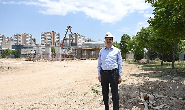 Başkan Altay: “Yurtlar Bölgesi'nde Tramvay Hattımızı Yukarı Alacağımız Köprü Çalışmamız Kesintisiz Bir Şekilde Devam Ediyor”
