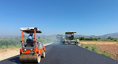 Başkan Çerçioğlu’nun Öncülüğünde Aydın’ın Tüm İlçelerinde Yol Yapım ve Yenileme Çalışmaları Devam Ediyor