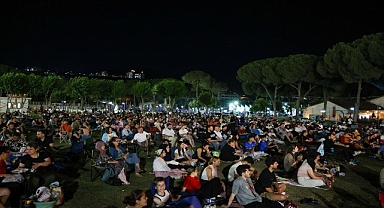 Başkan Çerçioğlu Vatandaşları Tekstil Park ve Mimar Sinan Parkı’nın Eşsiz Atmosferinde Açık Hava Sineması ile Buluşturdu