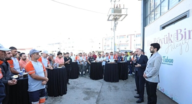 Başkan Taban Temizlik İşleri Müdürlüğü Personeliyle Buluştu