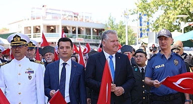 Bir Asır Sonra Aynı Meydanda, Aynı Cumhuriyet Sevdasıyla