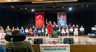 Bir Nota Bir Gülüş korosundan muhteşem konser