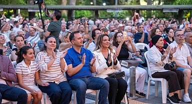 Bornova’da kaşıkların ritmi yankılandı
