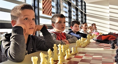 Bornova’da sanat dolu yaz