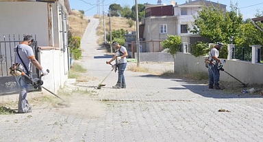 Burhaniye'nin Her Noktasında Aralıksız Temizlik Mesaisi
